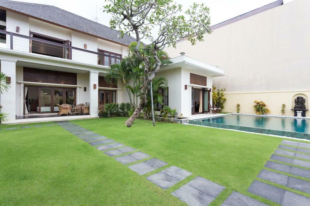 Villa Bali Lotus Seminyak (Bali)